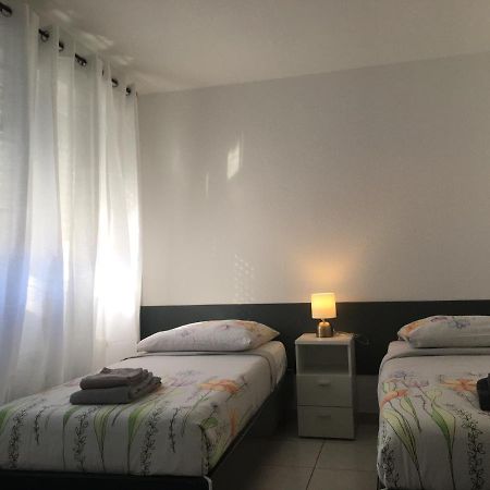 Studios Lora Rm 860 Saint-Louis  Exteriör bild
