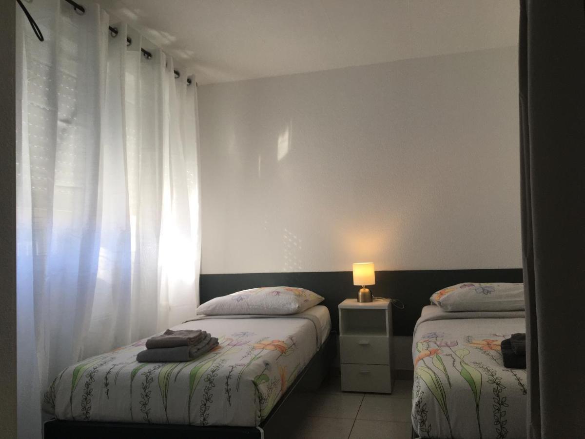 Studios Lora Rm 860 Saint-Louis  Exteriör bild